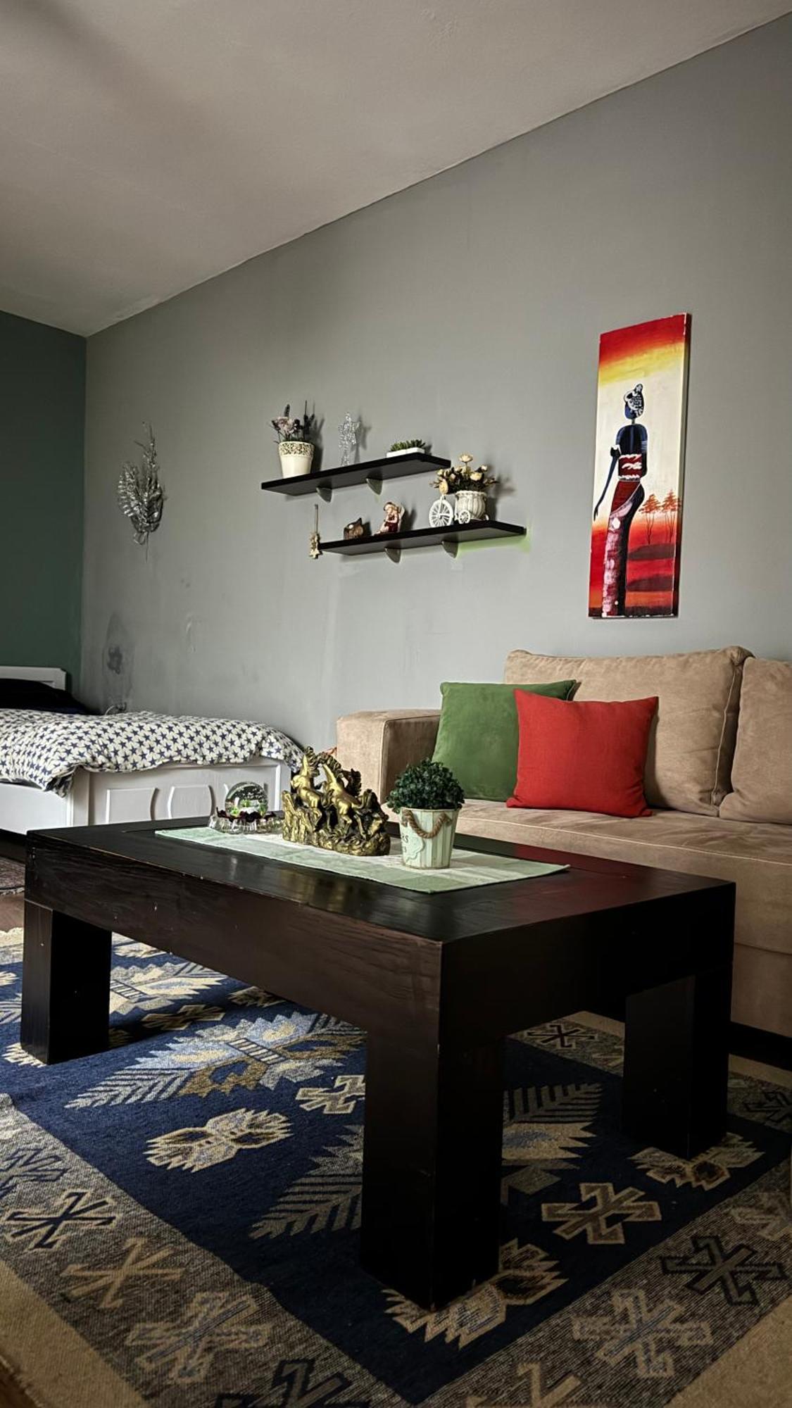 Green Door House Tirana Bagian luar foto
